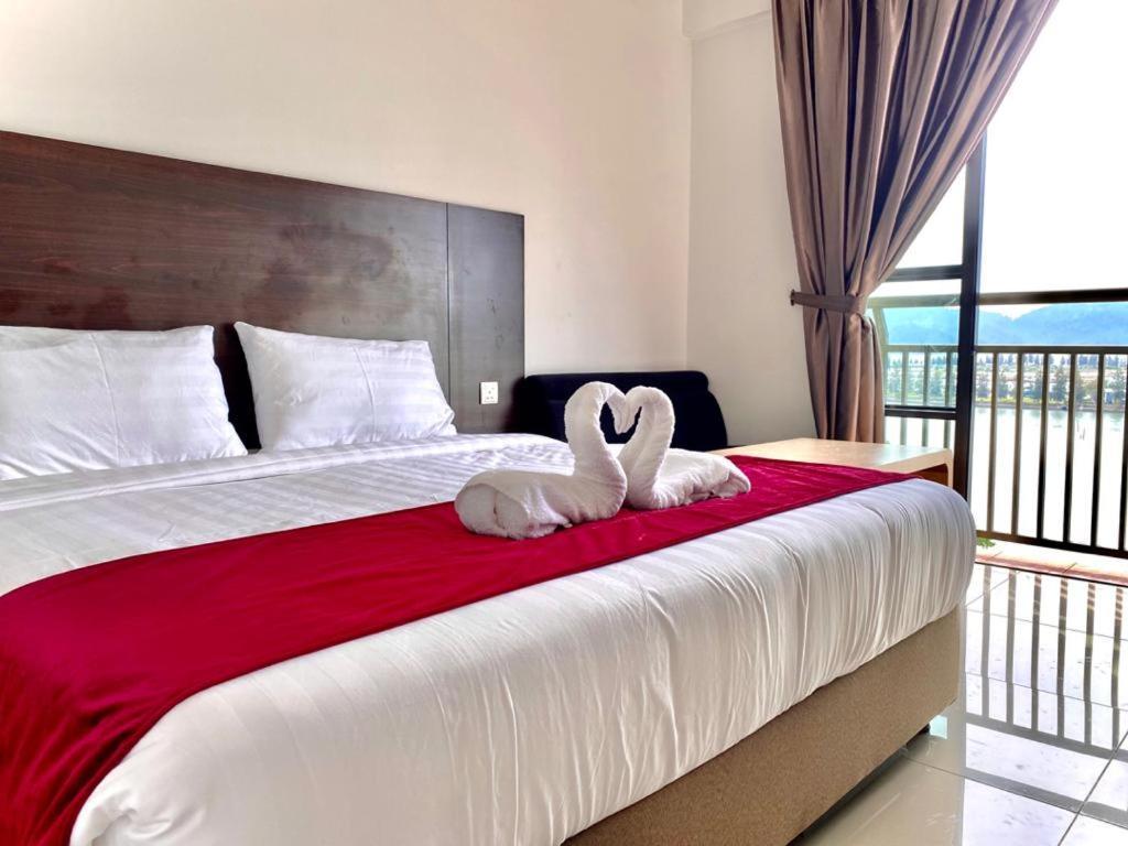 Marina Heights Hotel Residences Lumut Zewnętrze zdjęcie
