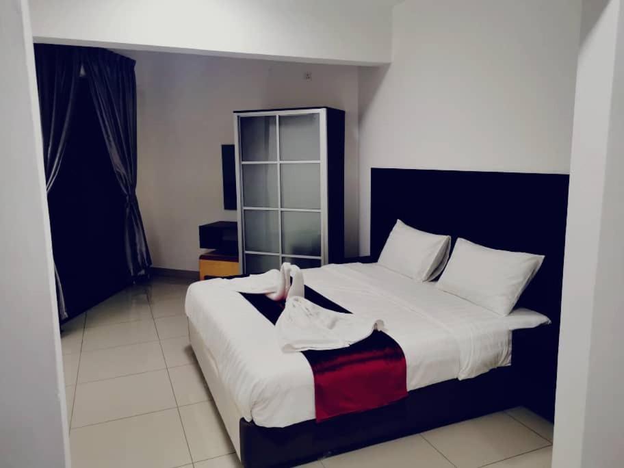 Marina Heights Hotel Residences Lumut Zewnętrze zdjęcie